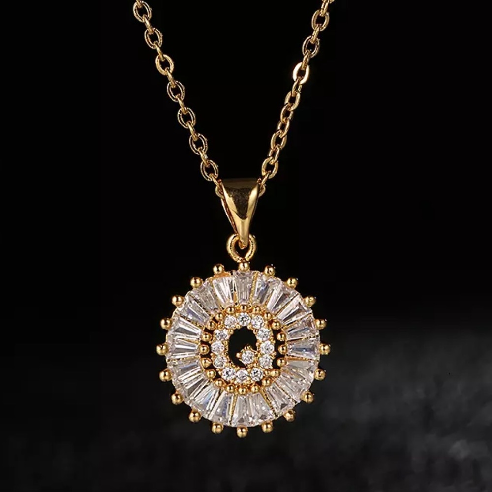 Gold Initial Crystal Sparkly Pendant Necklace A-Z - Picture 1 of 9
